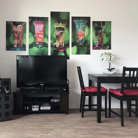 Apartment Dachgeschosswohnung Mitten Im Kiez Dresden