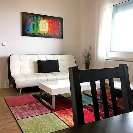 Dachgeschosswohnung Mitten Im Kiez Apartment Dresden